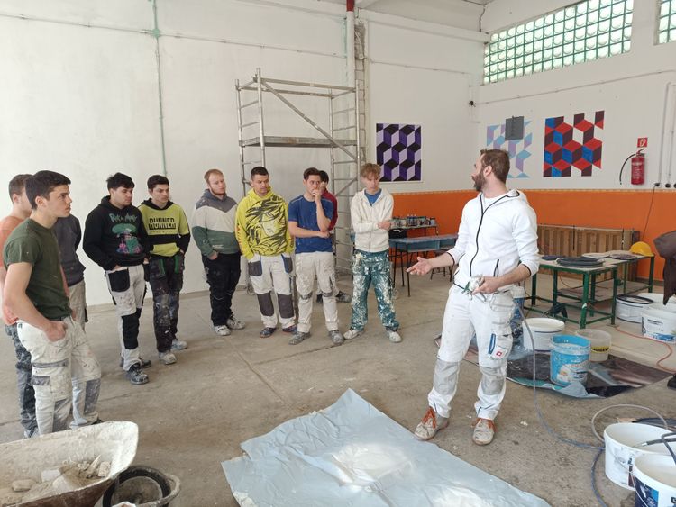 Vincze Ádám airless festékszórás bemutató