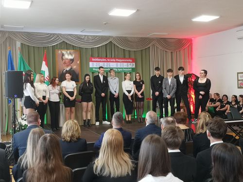 Megemlékezés az 1848. március 15-ei eseményekről az idősek otthonában, az iskolában és a Városházán is